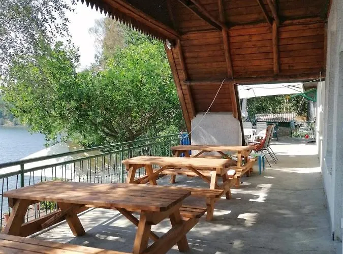 Sk Delfin Jesenice Camping *